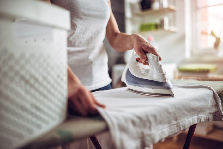 Sat vremena peglanja sagoreva oko 155 kalorija Foto: Shutterstock